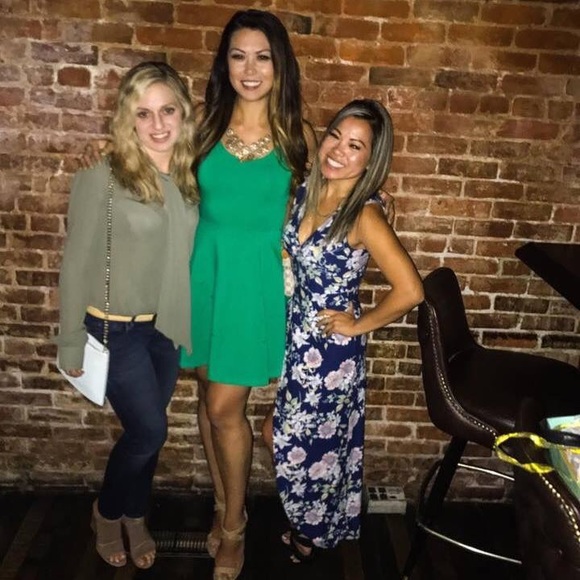 Meet Your Posher - Picture 5 of 6